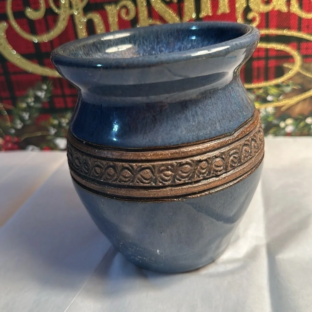 4.5” stoneware vase